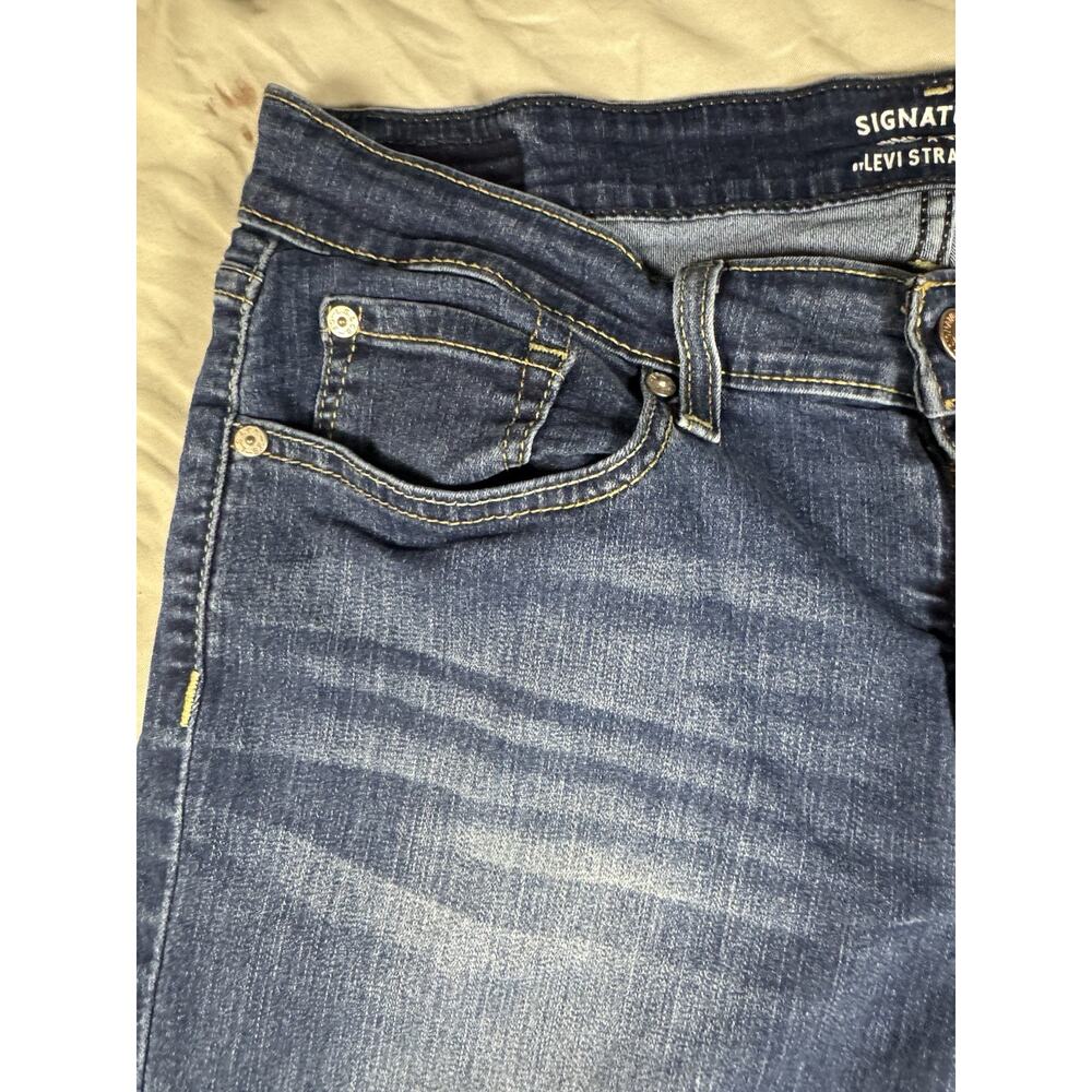 Levi Strauss Signature Modern Straight Jeans Womens 12 Medium Wash Stretch - Picture 3 of 16
